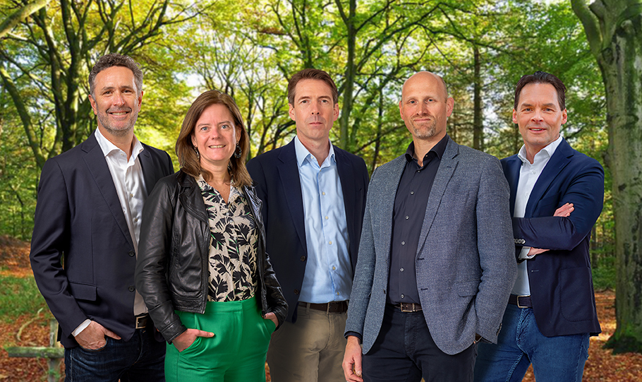 directie-groepsfoto-april-2024-bos-lr